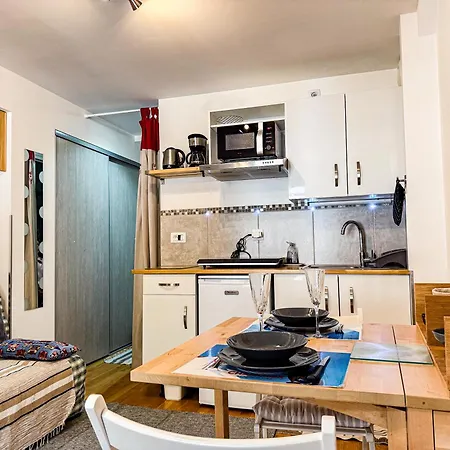 公寓 4810 Centre *